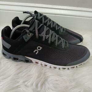 On Cloud Men's Black and Gray On Running Running Shoes